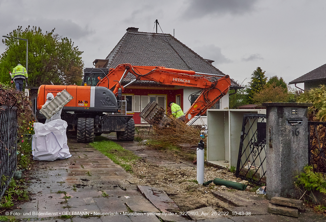 26.04.2022 - Baustelle Niederalmstraße 16